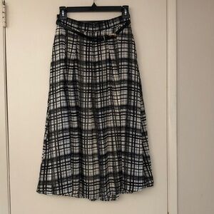 Midi Black & Ivory Plaid Women's Chiffon sheer belted, pocket Skirt! New! Medium